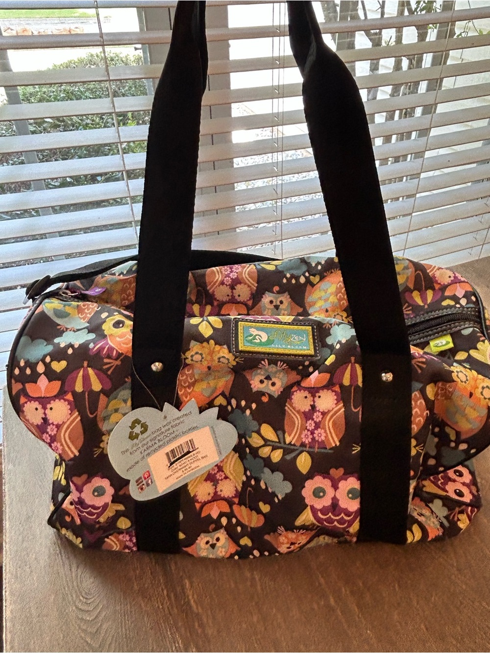NWT Lily Bloom Black Owl Print Travel Tote with Multicolor Owls - Picture 2 of 4